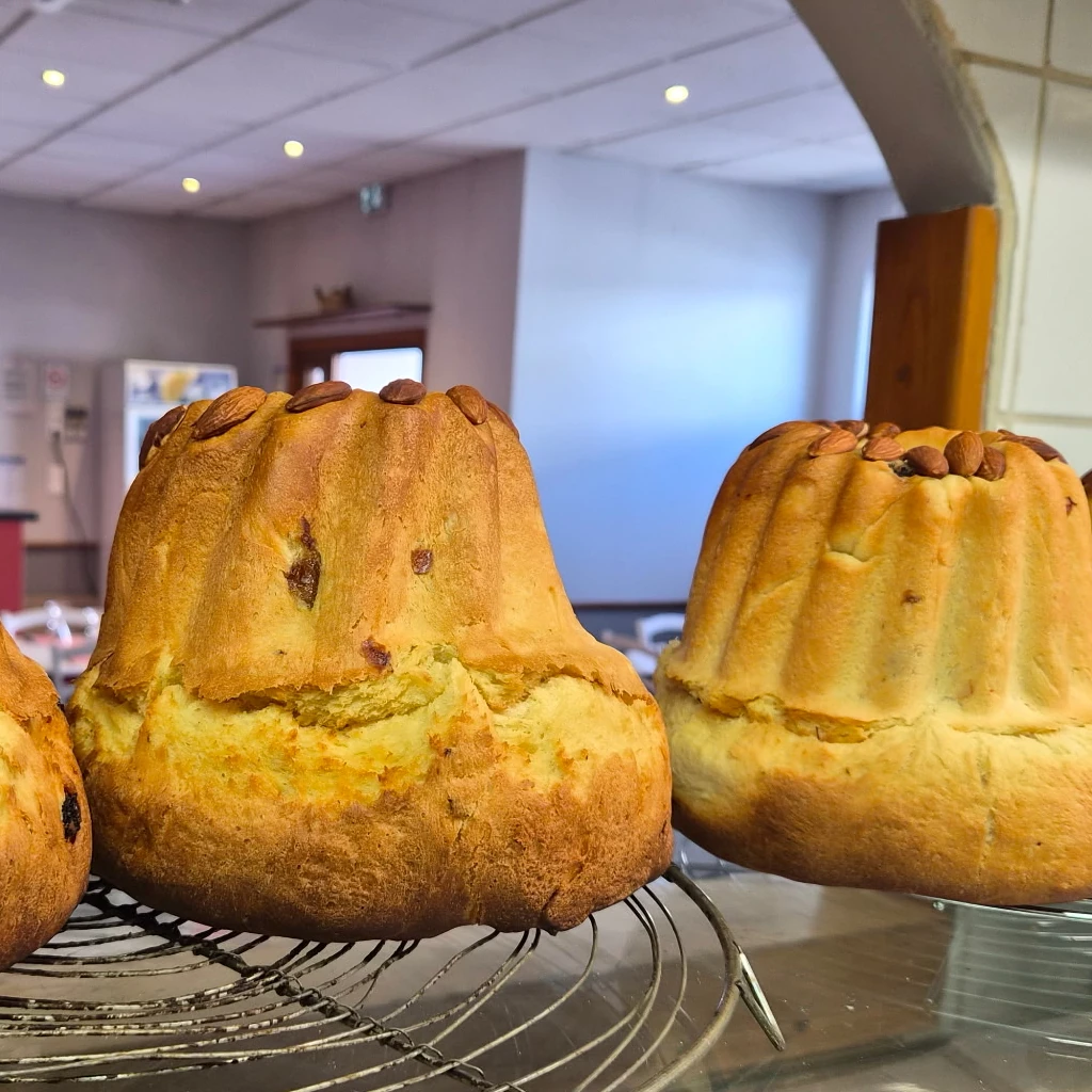 Kouglof alsacien maison traditionnel de la Pizzeria La Flambée de Thierry