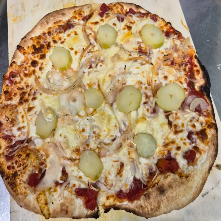 Pizza végétarienne artisanale la Campagnarde de la Pizzeria La Flambée de Thierry